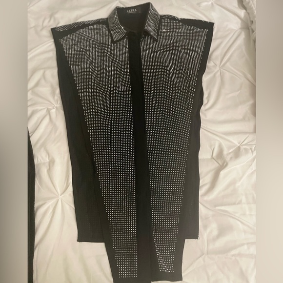 Rhinestone Sleeveless Button Down Shirt - Picture 3 of 4